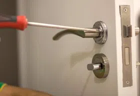 Global Locksmith Shop Chicago, IL 312-809-3980 - 17a-Install-New-Lock