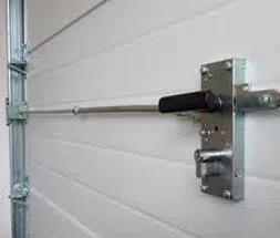 Global Locksmith Shop Chicago, IL 312-809-3980 - 6a-Garage-Door-Locks